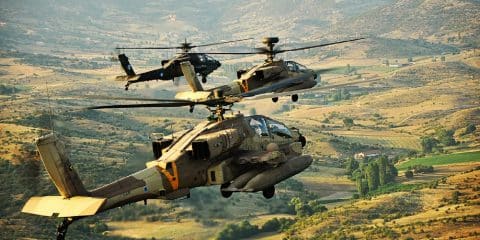 flickr_-_israel_defense_forces_-_apache_helicopters_overlooking_greece