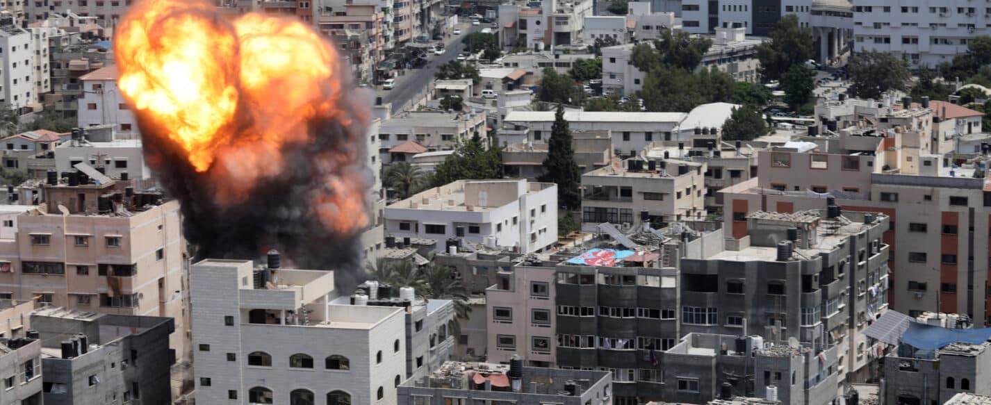 August 6, 2022, Gaza, Smoke and fire rises amid Israel Gaza fighting in Gaza