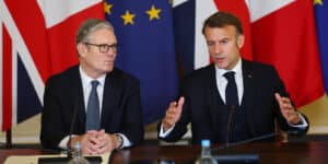 Britains Prime Minister Keir Starmer and Frances President Emmanuel Macron