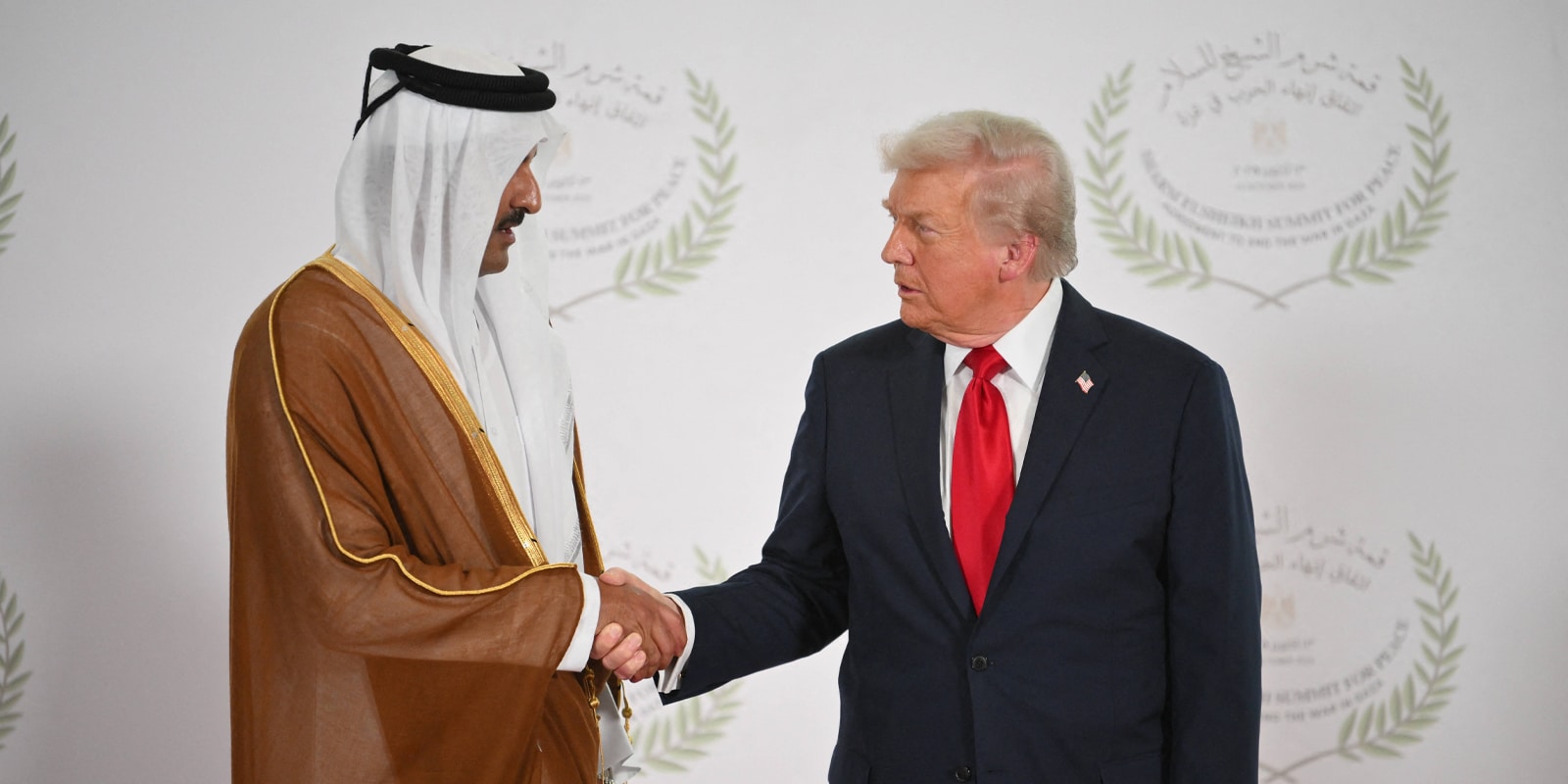 US President Donald Trump and Emir of Qatar Sheikh Tamim bin Hamad Al Thani during Peace Summit in Sharm El Sheikh, Egypt on October 13 2025 Chaired by Egypt s President al Sisi and with the participation of US President Trump, the meeting of heads of state and government is to discuss support for the Gaza Strip following the ceasefire between Israel and Hamas Eliot Blondet Pool Bestimage Charm el Cheikh Egypt Copyright: xEliotxBlondetx xPoolx xBestimagexEliotxBlondetx xPoolx xBestimagex
