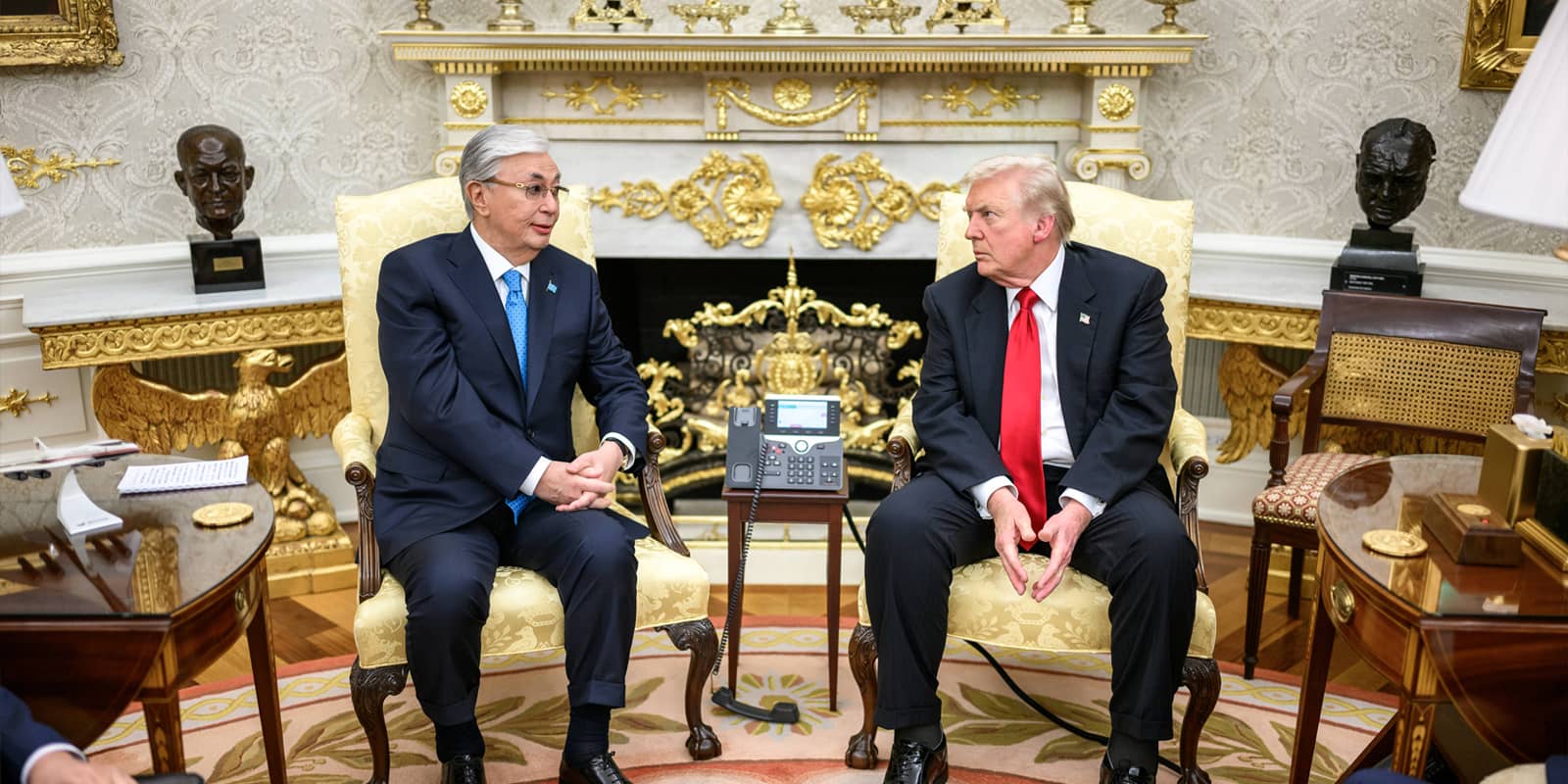 Donald Trump hosts C5 leaders President Donald Trump meets with President of the Republic of Kazakhstan Kassym-Jomart Tokayev in the Oval Office before a dinner with other C5 Central Asian leaders, Thursday, November 6, 2025., Credit:Daniel Torok Avalon Copyright: xDanielxTorokx xAvalonx 1051130154