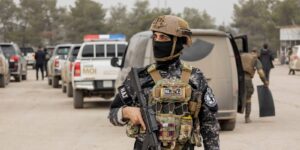 Syrian security forces accompany an official delegation in Hasakah, February 9, 2026, conducted under the January agreement between the Syrian government and the SDF. Photo: IMAGO / Middle East Images.